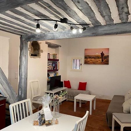 Studio Cosy Dans Le Centre-Ville Historique L'Isle-sur-la-Sorgue Bagian luar foto