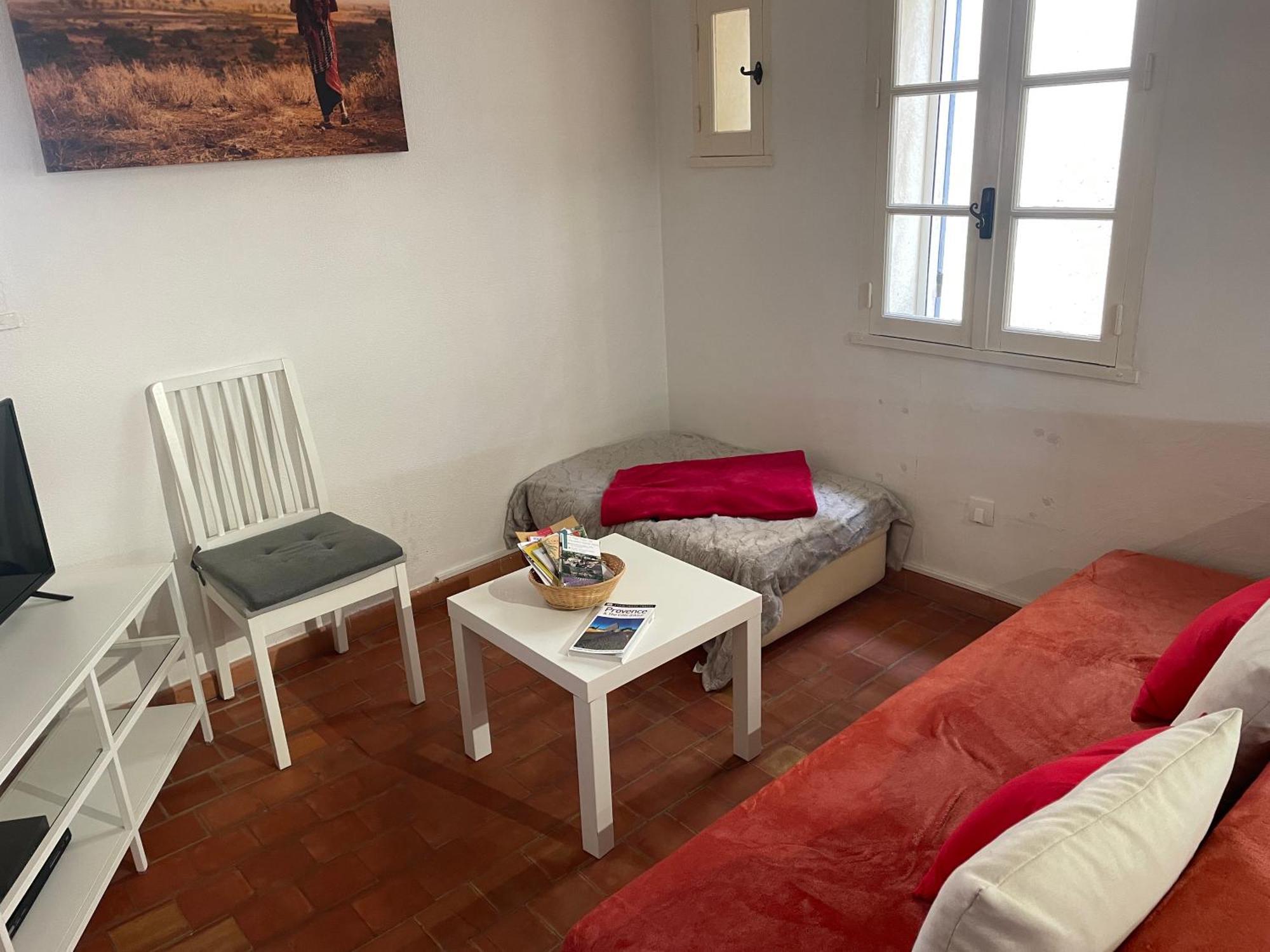 Studio Cosy Dans Le Centre-Ville Historique L'Isle-sur-la-Sorgue Bagian luar foto